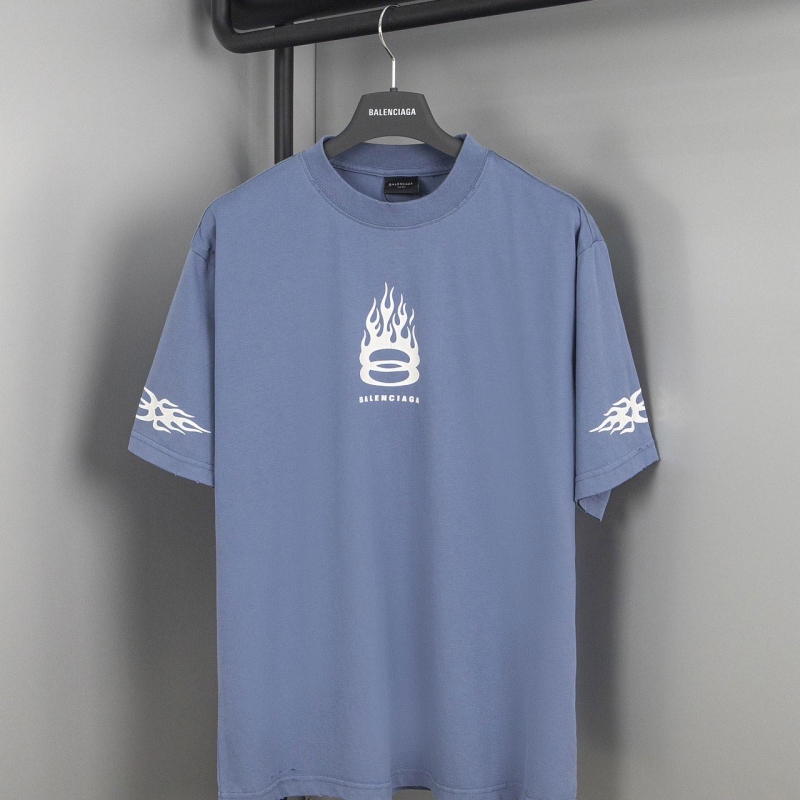 Ba*len*cia*ga t-shirts